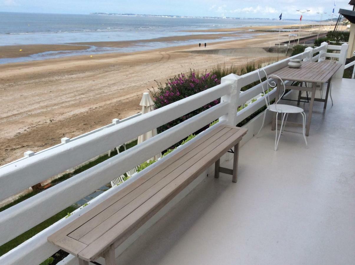 Les Pieds Dans L'Eau Apartment Blonville-sur-Mer Exterior photo