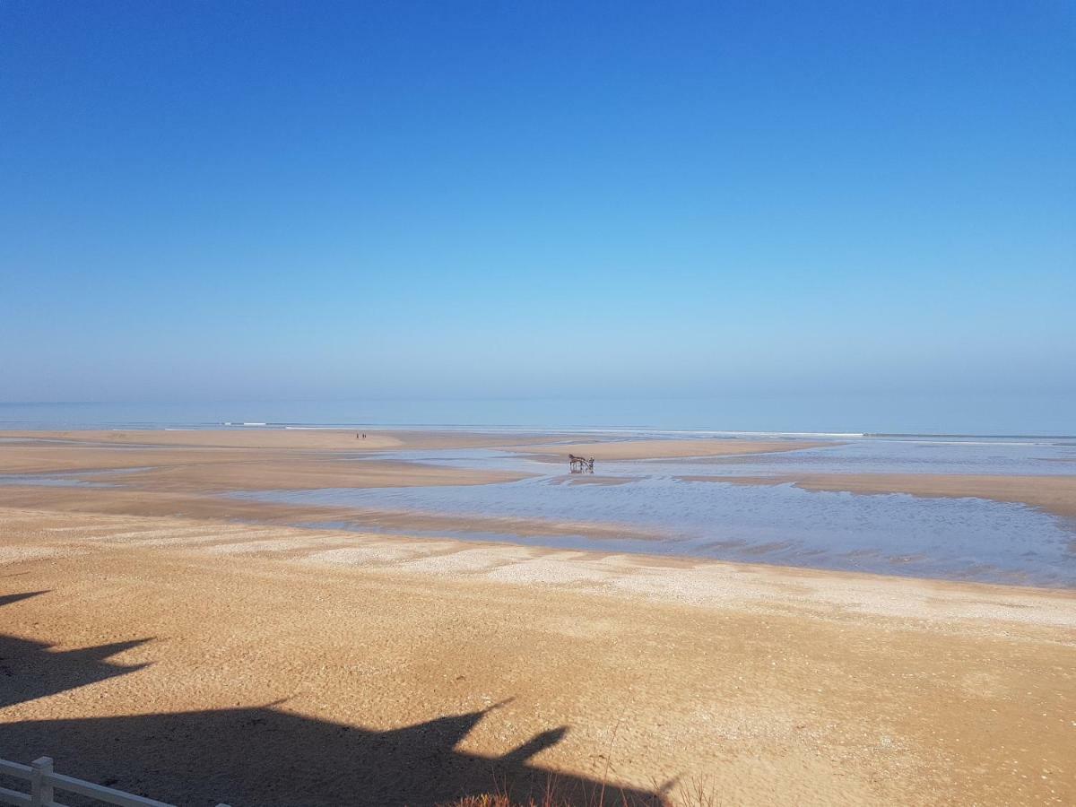 Les Pieds Dans L'Eau Apartment Blonville-sur-Mer Exterior photo